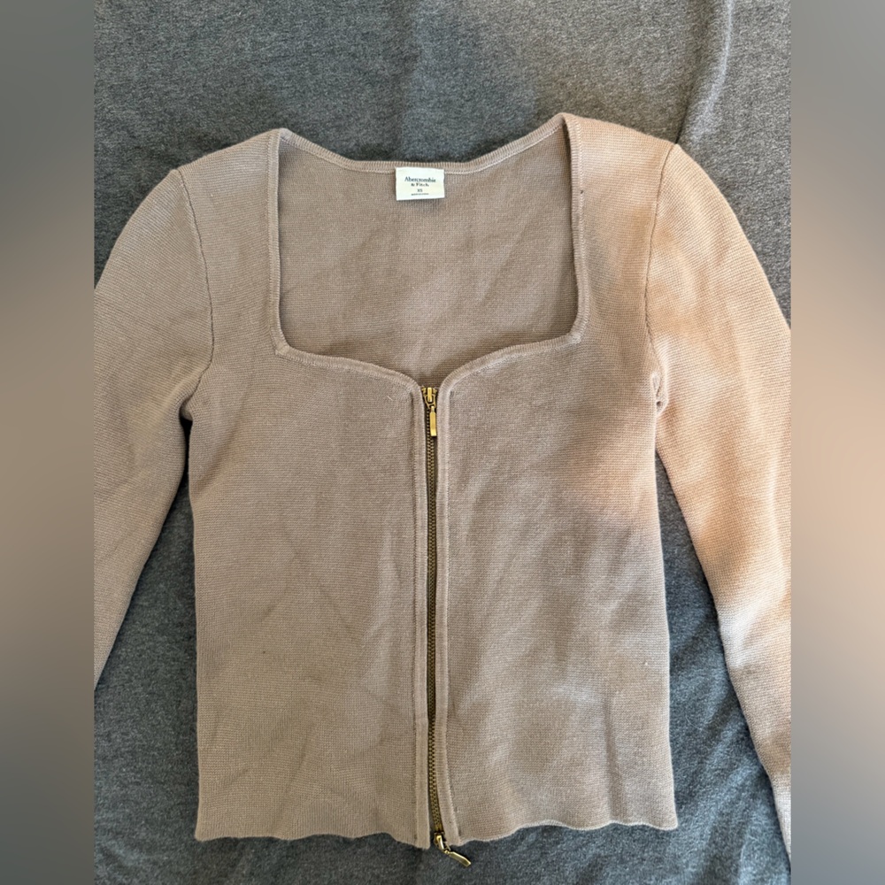 Abercrombie & Fitch Beige Knit Sweater